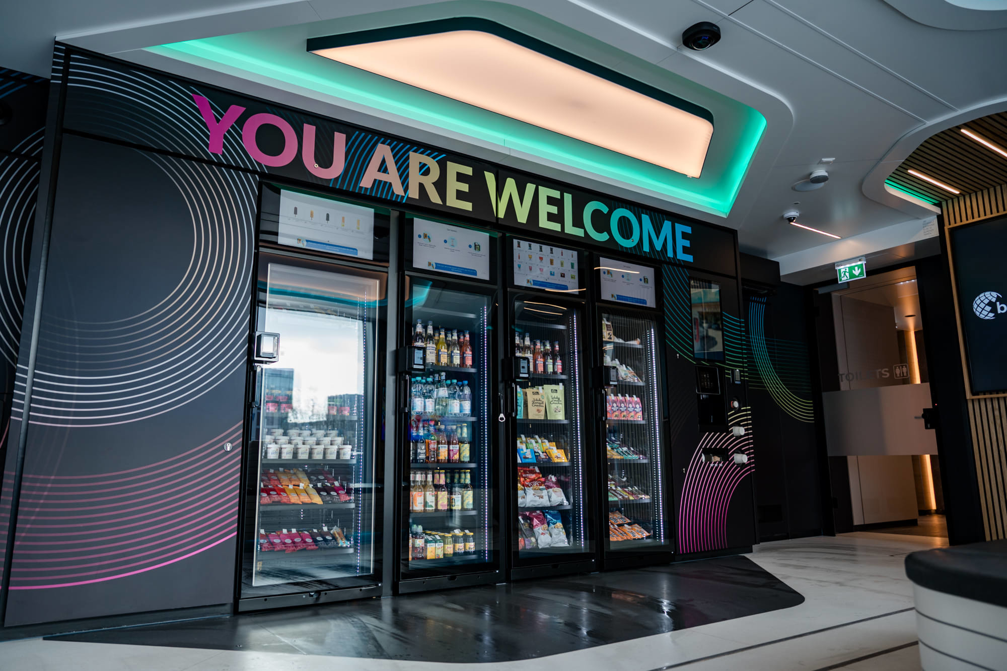 bk Group AG und SmartStore AG starten Zusammenarbeit für innovative 24/7 Retail-Lösungen bk Group AG und SmartStore AG starten Zusammenarbeit für innovative 24/7 Retail-Lösungen